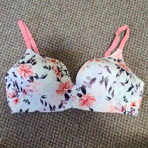 La Vie En Rose Wireless Bra 36D